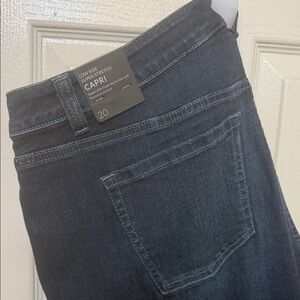 Lane Bryant Women’s 20W Low Rise Super Stretch Capri Jeans - Blue